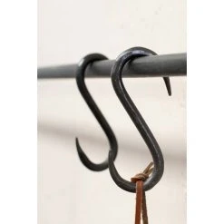 Nkuku Set of 4 Small Laila Iron Hooks - Rustic Wall Hooks for Coats, Hats, and Keys 5 Nkuku Set of 4 Small Laila Iron Hooks