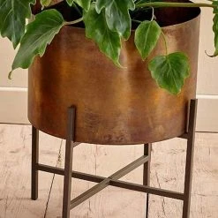Nkuku Large Juoni Iron Planter