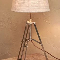 Nkuku Mawusi Tripod Lamp
