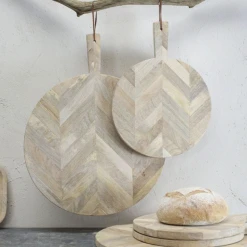 Nkuku Nalbari Mango Wood Pizza Board Large - Eco-Friendly Kitchen Serving Tray 4 Nkuku Nalbari Mango Wood Pizza Board Large