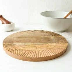 Nkuku Soria Chopping Board