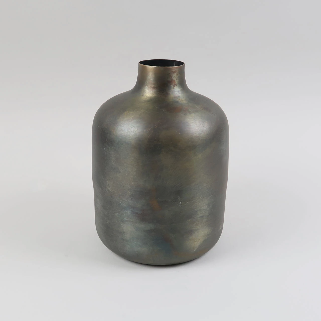 Nkuku Boro Iron Straight Vase - Large | Handcrafted Home Decor Vase for Modern & Rustic Interiors 3 Nkuku Boro Iron Straight Vase - Large