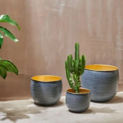 Nkuku Tembesi Etched Planter - Antique Black and Brass - Small