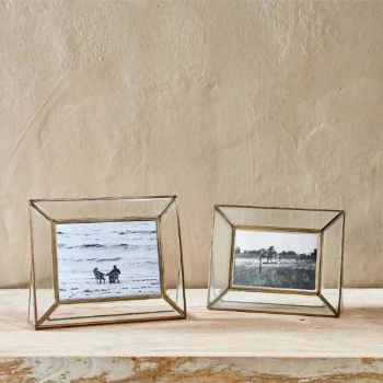 Nkuku Tabai Standing Frame Landscape 5 x 7" Aged Antique Brass - Elegant Room Decor 3 Nkuku Tabai Standing Frame Landscape 5 x 7" Aged Antique Brass