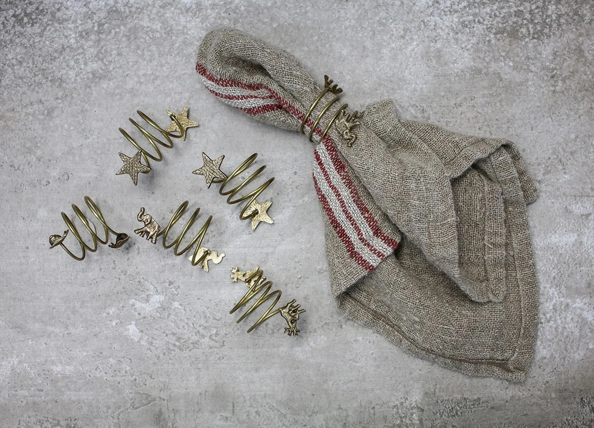 Nkuku Set of 4 Antique Brass Stag Napkin Rings - Elegant Table Accessories 3 Nkuku Set of 4 Antique Brass Stag Napkin Rings