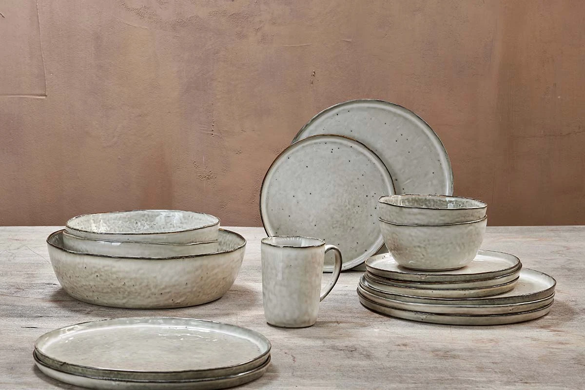 Nkuku Large Amina Serving Bowl - Handcrafted Ceramic Bowl for Dining & Entertaining 3 Nkuku Large Amina Serving Bowl