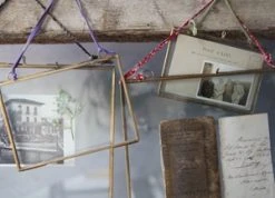 Nkuku Kiko Antique Brass Hanging Photo Frame 5 x 7 - Vintage Wall Decor for Home & Office 4 Nkuku Kiko Antique Brass Hanging Photo Frame 5 x 7